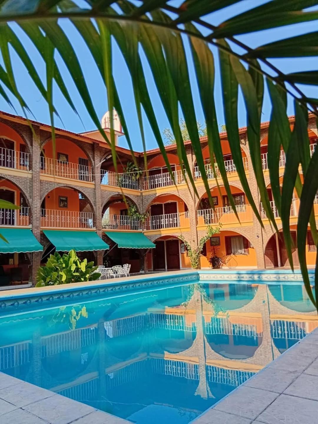 Hotel Hf Hacienda San Francisco Puente Nacional ภายนอก รูปภาพ
